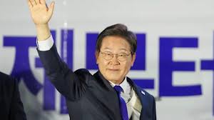 south koriea president.jpg